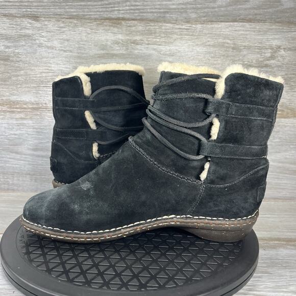 UGG Womens CASPIA Black Suede Sheepskin Wrap Laces Ankle Boots Size 9 - Picture 7 of 9